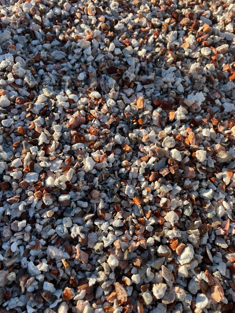 Bulk bag of Pink Multi Flint dashing (Canterbury Spar) 3-8mm